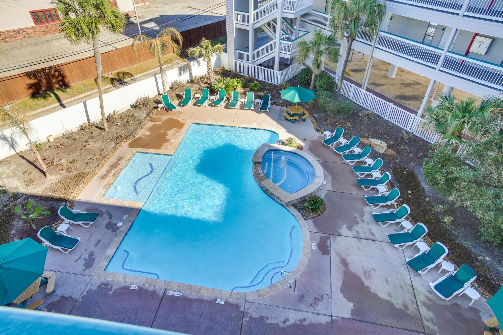 Galveston Retreat With Balcony And Gulf Views! Apartment Ngoại thất bức ảnh