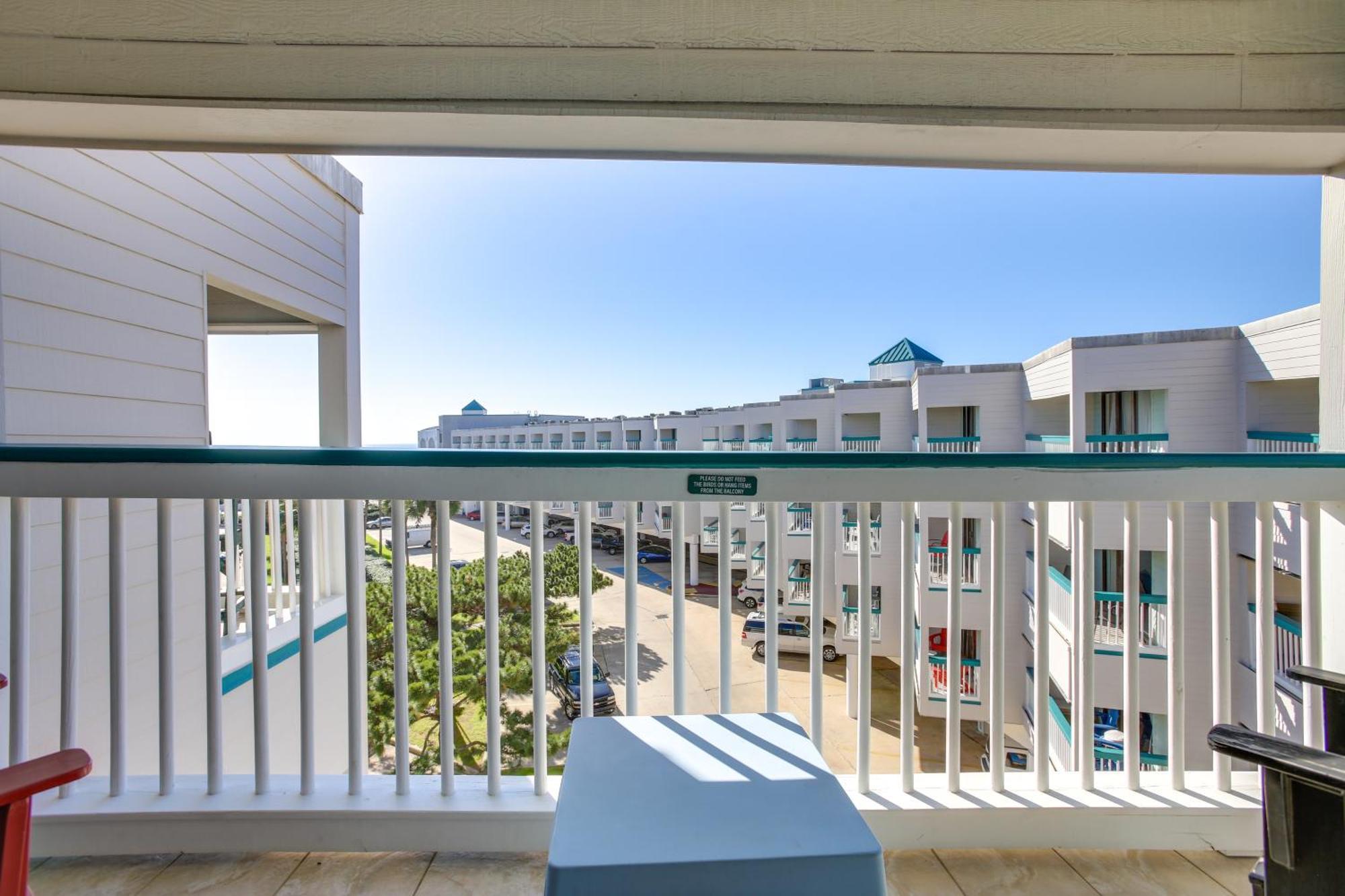 Galveston Retreat With Balcony And Gulf Views! Apartment Ngoại thất bức ảnh